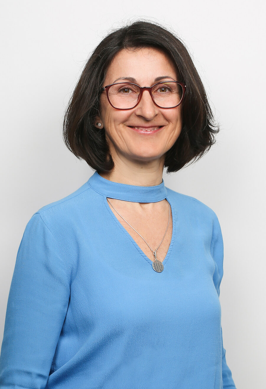 Frau Angelika Loos Frau Angelika Loos